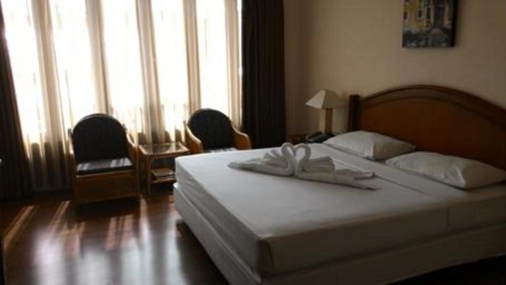 La Oma Hotel Lembang Buitenkant foto