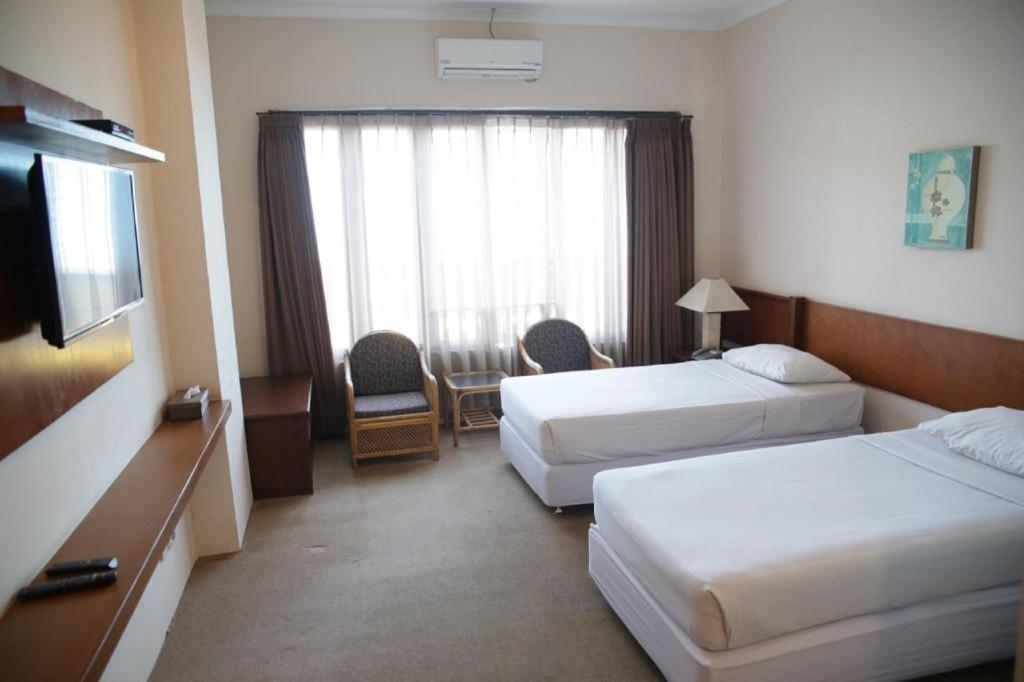 La Oma Hotel Lembang Buitenkant foto