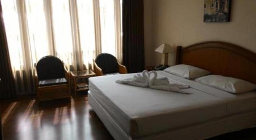 La Oma Hotel Lembang Buitenkant foto