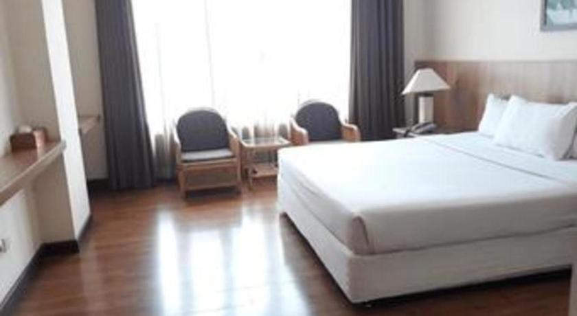 La Oma Hotel Lembang Buitenkant foto