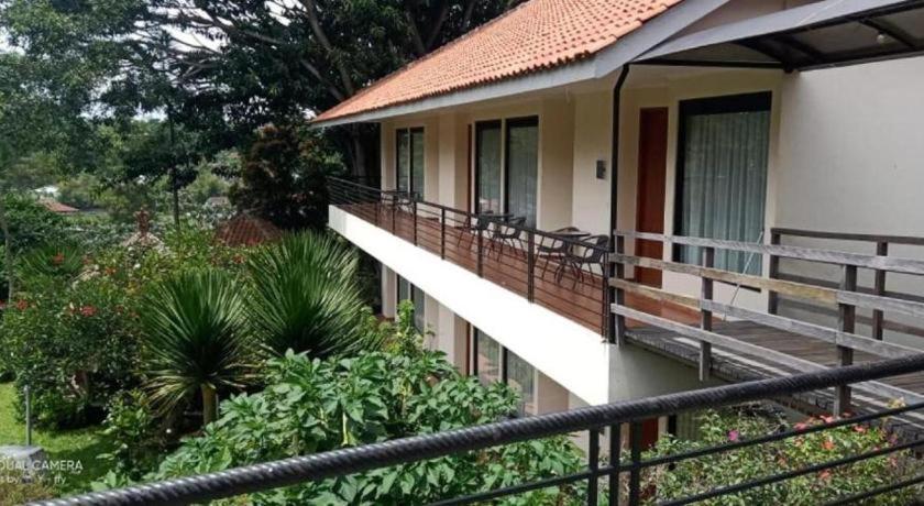 La Oma Hotel Lembang Buitenkant foto