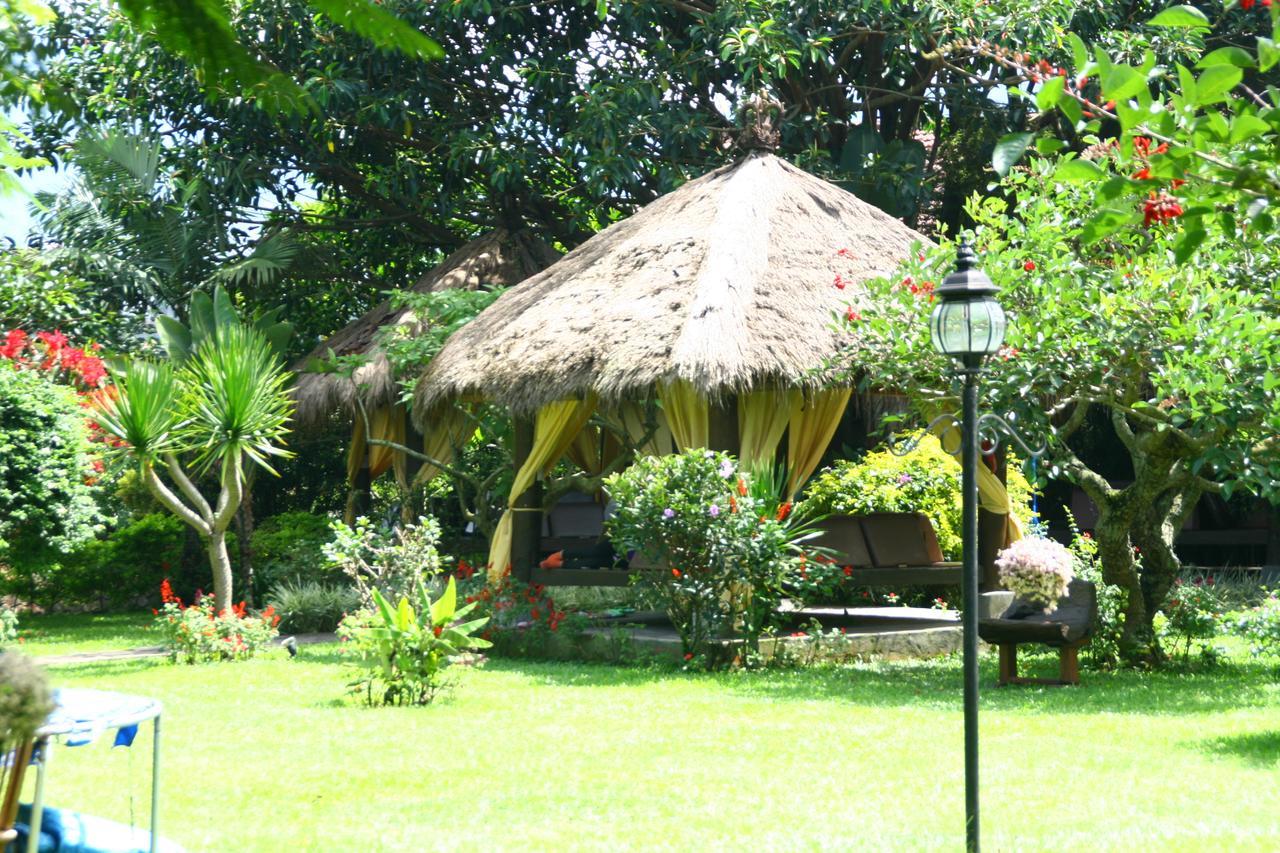 La Oma Hotel Lembang Buitenkant foto