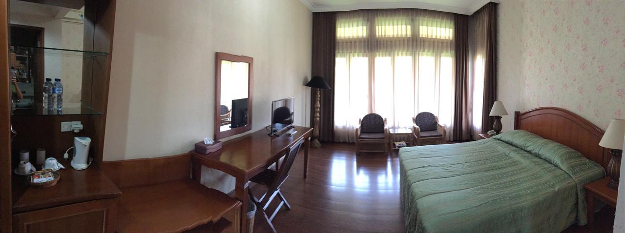 La Oma Hotel Lembang Buitenkant foto
