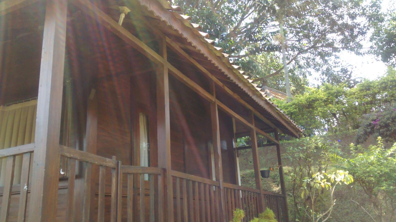 La Oma Hotel Lembang Buitenkant foto