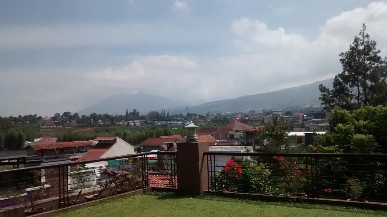 La Oma Hotel Lembang Buitenkant foto